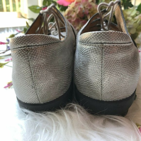 Array Beverly Silver Leather Snakeprint Peep Toe Lace Up Sandals Women 8N Casual - Picture 5 of 6